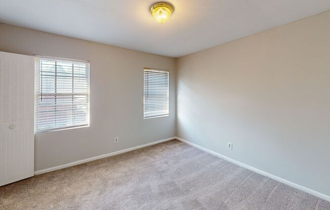 2 beds, 1.5 baths, 1,210 sqft, $1,199, Unit 15-G