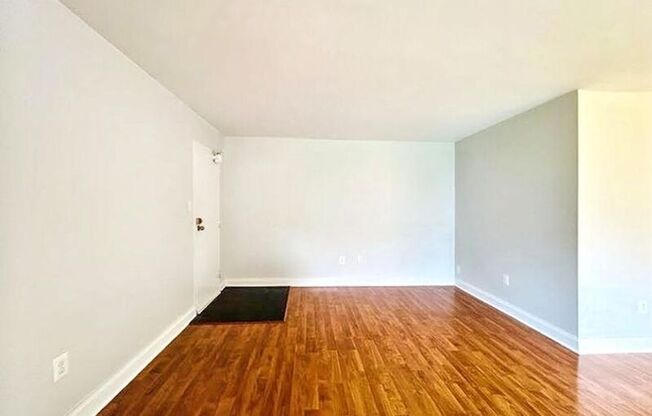7344 LEE HWY