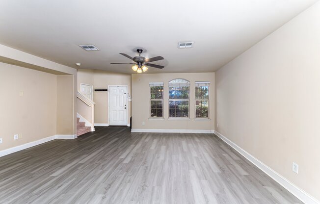 5946 HBR GLN DR