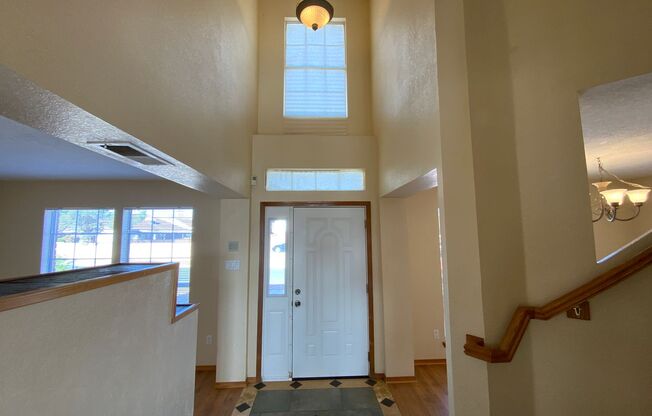 4 Bedroom Home Available Near Unser Blvd NW & Ladera Dr NW!