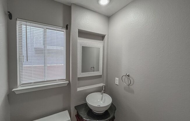 **COMING SOON 06/05/2025**Spacious 4-Bedroom Home in Prime Green Valley South Location!