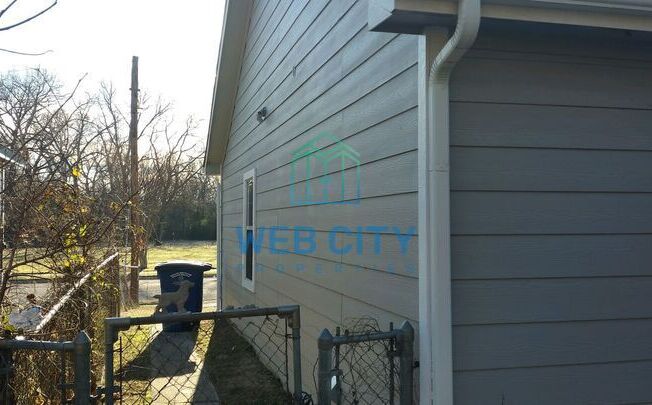 2343 E PENTAGON PKWY