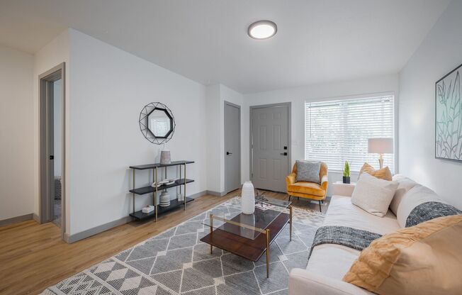 2 beds, 1 bath, 750 sqft, $1,295, Unit H9