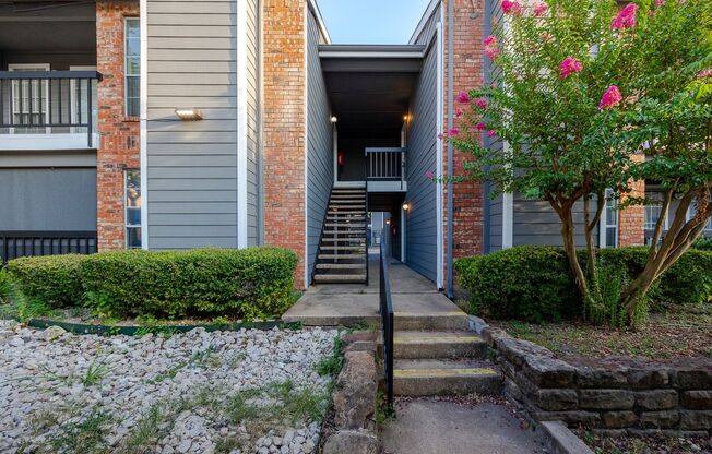 1 bed, 1 bath, $995, Unit Unit#825