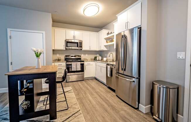 Gatsby Kitchen, apartments for rent in minneapolis mn, Weidner Foundation