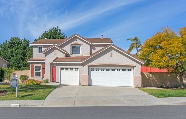 Large 4 Bedroom, 2.5 Bath Home with Large 3 Car Garage!!