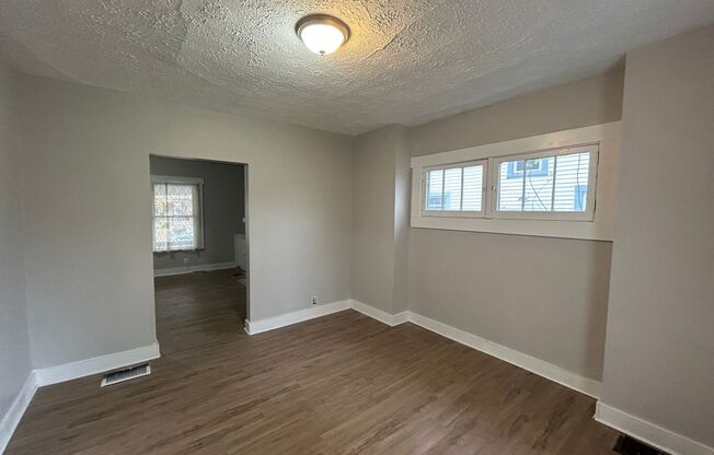 3 beds, 1 bath, $1,350