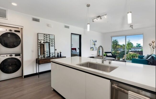 Vida Studio City