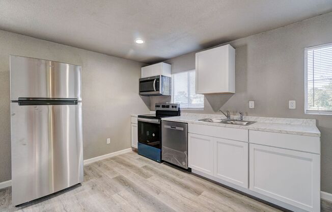 1 bed, 1 bath, $725, Unit Unit 2