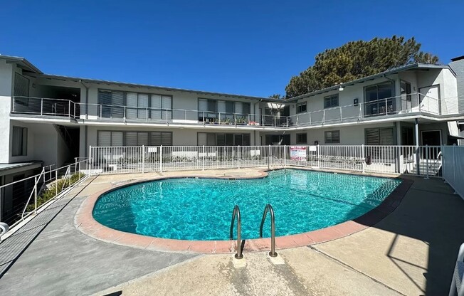 1 bed, 1 bath, 694 sqft, $3,900, Unit 15