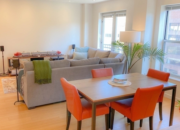 2 beds, 1 bath, 1,084 sqft, $5,500, Unit 608