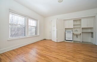 Studio, 1 bath, 550 sqft, $865, Unit 35-212