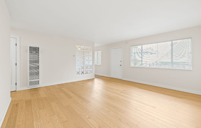 1529 SAINT CHARLES ST