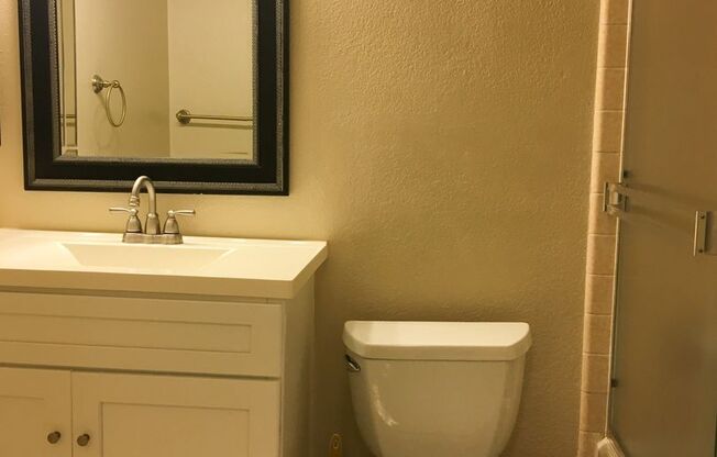 2 beds, 2 baths, $2,700, Unit Apt 81