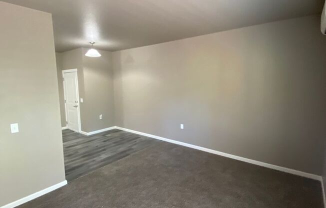 3 beds, 2 baths, 1,127 sqft, $1,790, Unit 107
