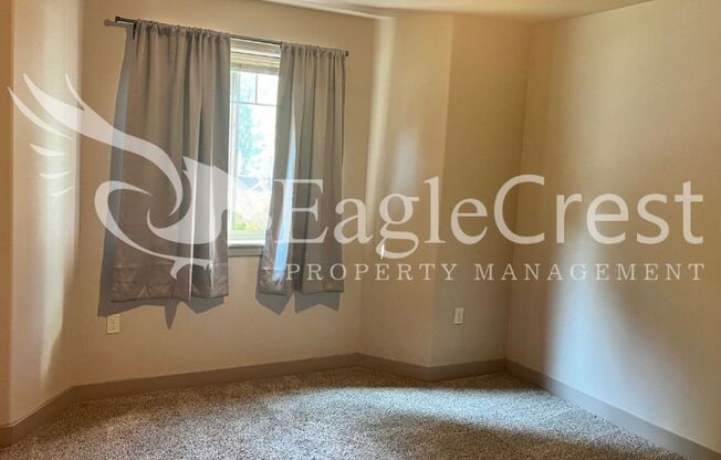 2 beds, 1.5 baths, $1,495