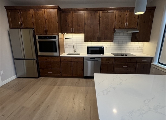 1 bed, 1 bath, 780 sqft, $3,490, Unit 208