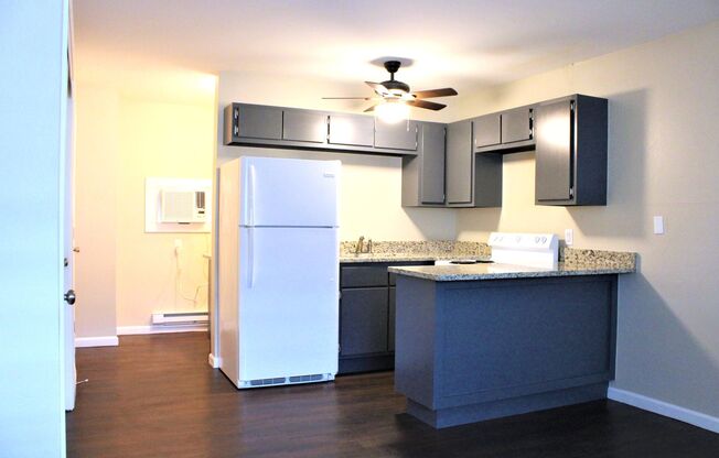 Studio, 1 bath, 400 sqft, $649, Unit 3818 N Pennsylvania Ave #103 ~Bottom Left