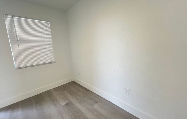 2 beds, 1 bath, 750 sqft, $1,650, Unit 5250-14