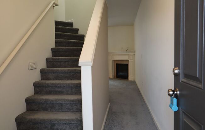 Beautiful 3-Bedroom Town-Home in the Evergreen Neighborhood for Rent - 12503 NE 70th Cir,