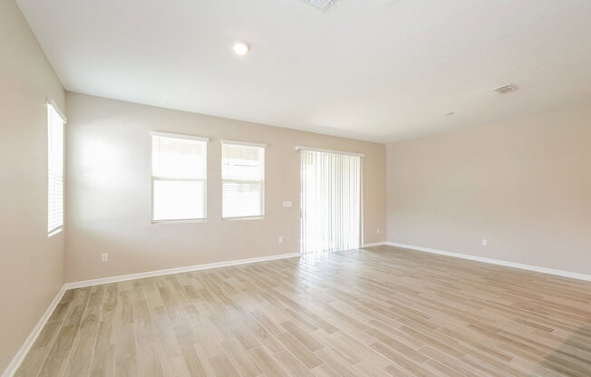 1102 ARBOUR VERDE CT