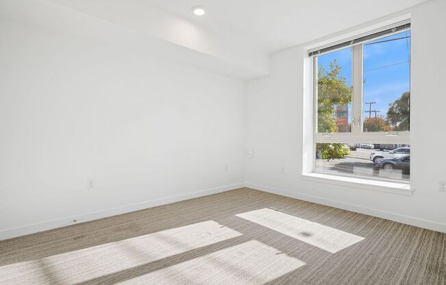 1 bed, 1 bath, 653 sqft, $1,825, Unit 205