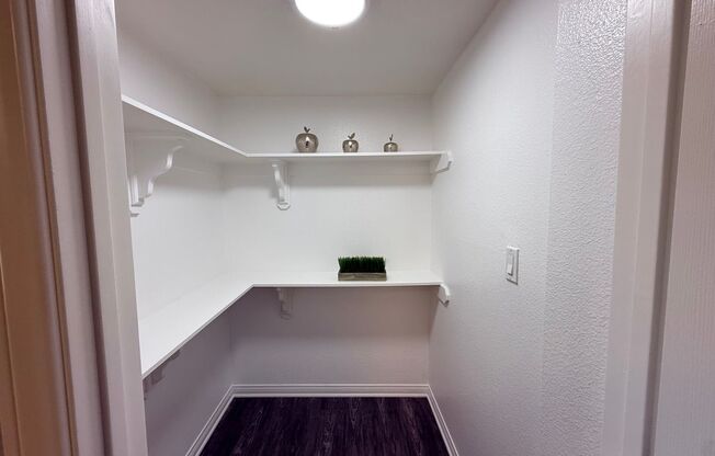 1 bed, 1 bath, 750 sqft, $2,565, Unit A02