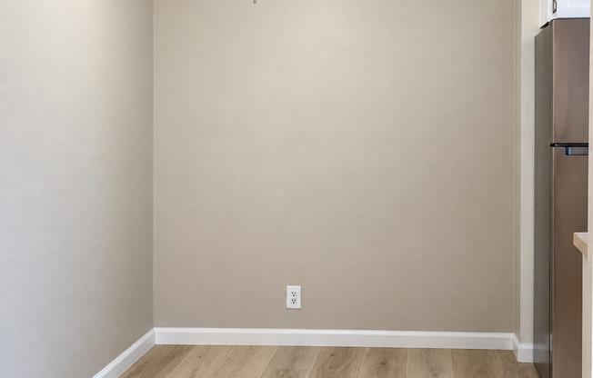 2 beds, 2 baths, 968 sqft, $1,370, Unit 106