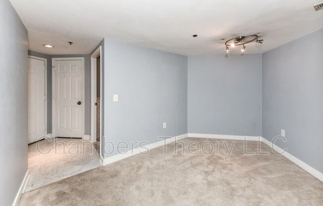 1045 N Utah St #101