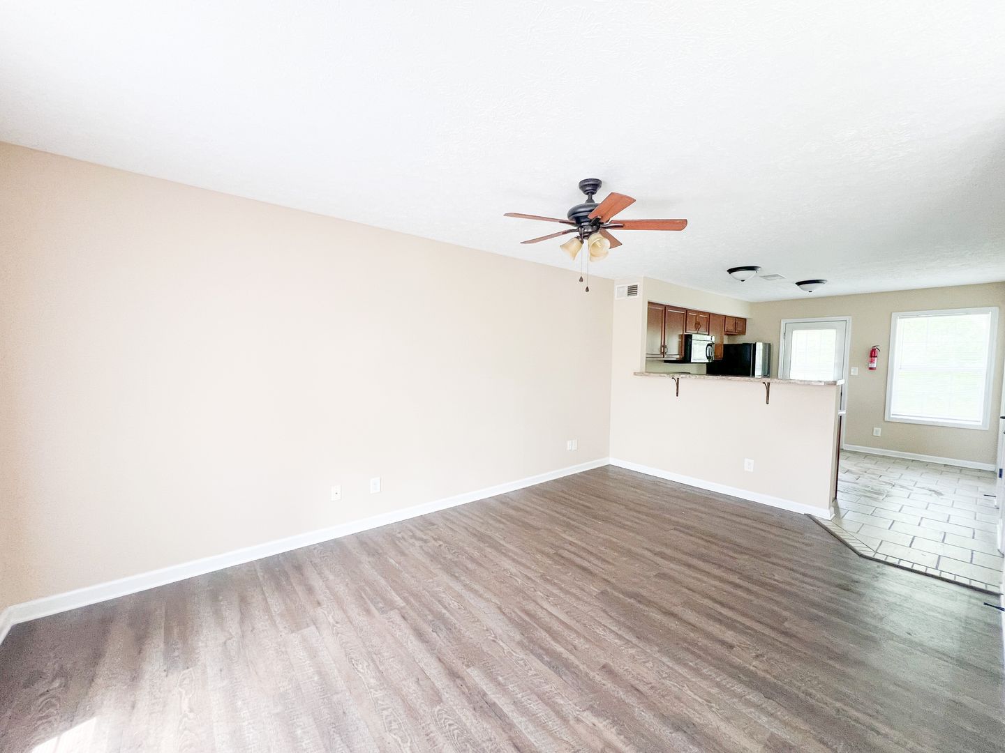 2 Bedroom 1.5 Bathroom Townhome!!!