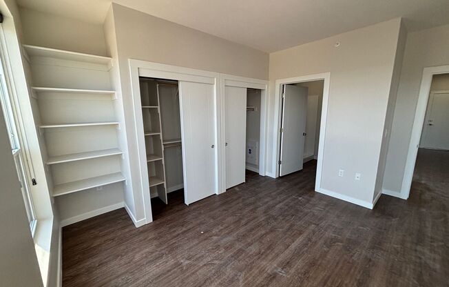 2 beds, 2 baths, 957 sqft, $1,850, Unit 517 - B1120 Corner Unit