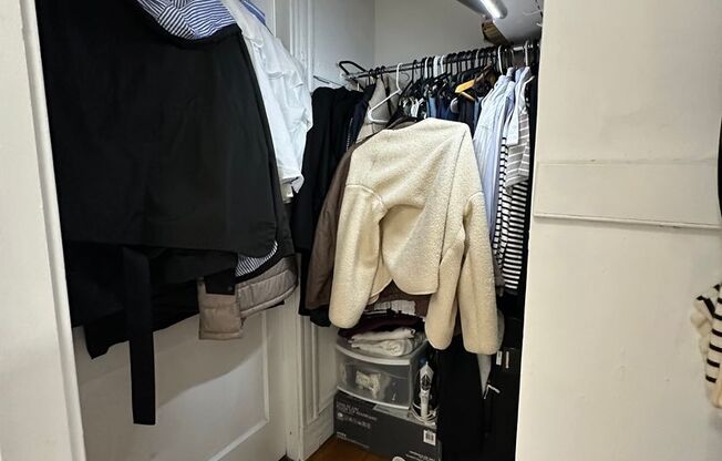 Studio, 1 bath, $1,950, Unit 10 Brooks Park #14