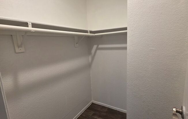 2 beds, 2 baths, 822 sqft, $1,099, Unit 101