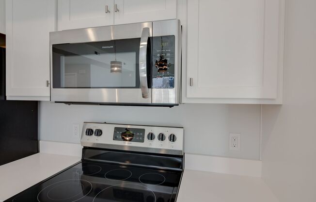 1 bed, 1 bath, $1,299, Unit T201