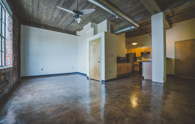 Studio, 1 bath, 574 sqft, $1,195, Unit APT 2F