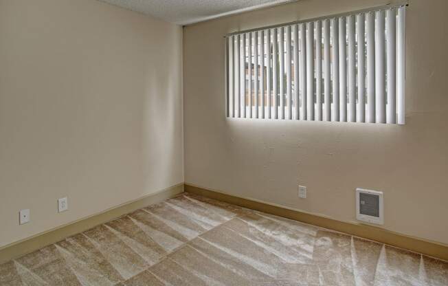 Whispering Cedars Bedroom Apartments in Lynnwood, WA