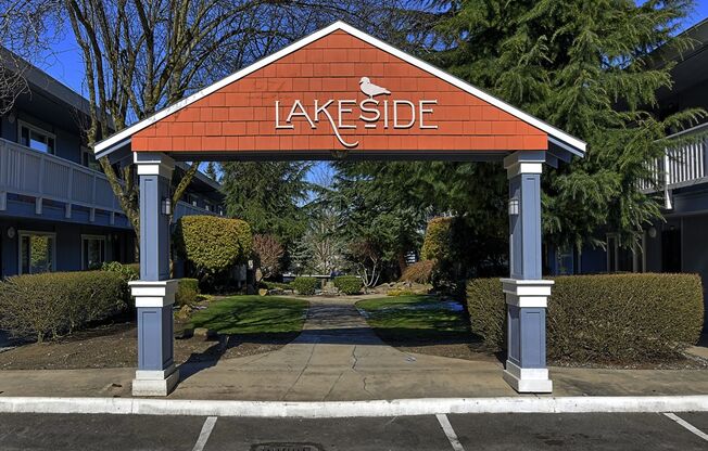 2 beds, 1 bath, $1,750