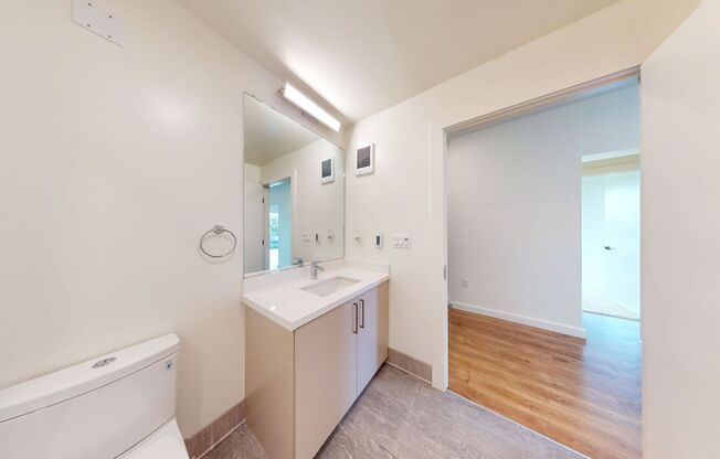 2 beds, 2 baths, 980 sqft, $2,845, Unit 202