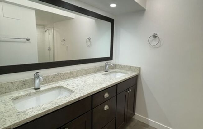 4 beds, 2 baths, 2,200 sqft, $4,500, Unit 1401