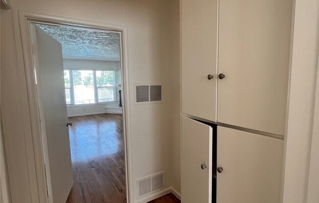 1 bed, 1 bath, 633 sqft, $3,100