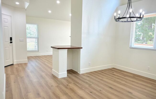 Beautiful 2Bd/2Ba Condo  Available in Yorba Linda!