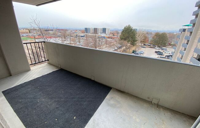 2 beds, 2 baths, $1,600
