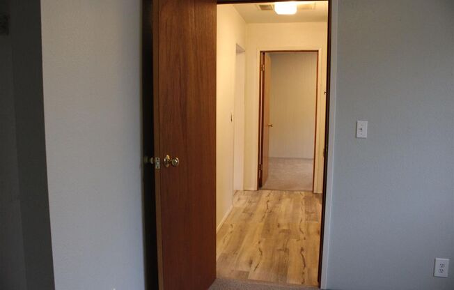 2 beds, 1 bath, $1,900