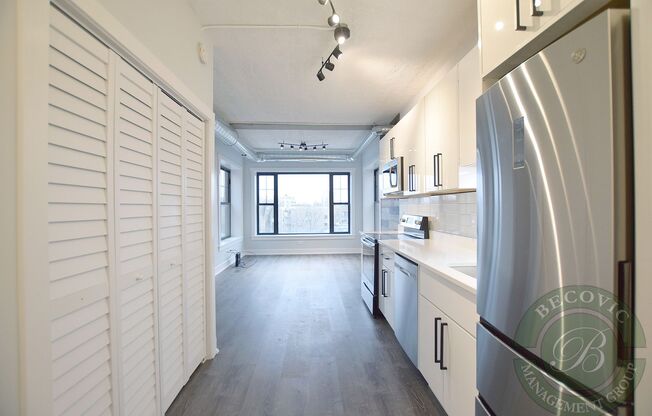 2 beds, 1 bath, 570 sqft, $2,500, Unit 415