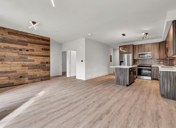 5117 FAIRVIEW AVE