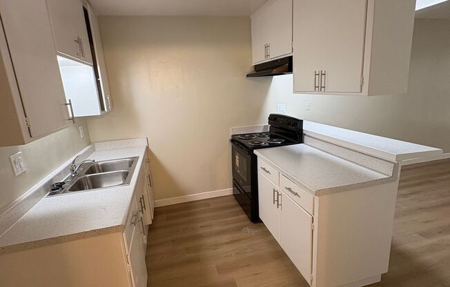 1 bed, 1 bath, 756 sqft, $1,795, Unit Unit 102