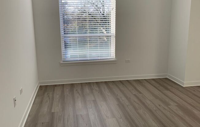 2 beds, 2 baths, 1,184 sqft, $3,155, Unit 423