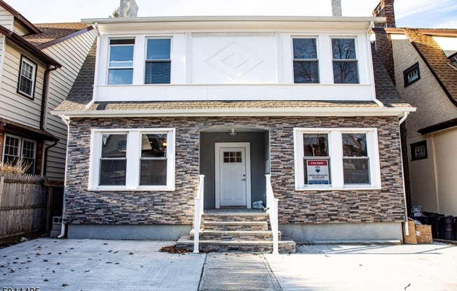 319 GLENWOOD AVE