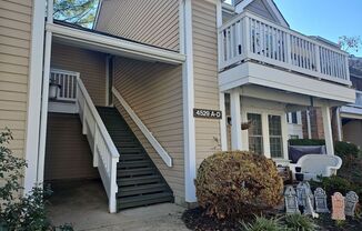 Charming 1 Bed 1 Bath Condo In Convenient Heatherlea