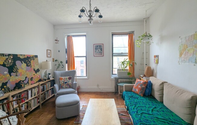 55 5 AVE